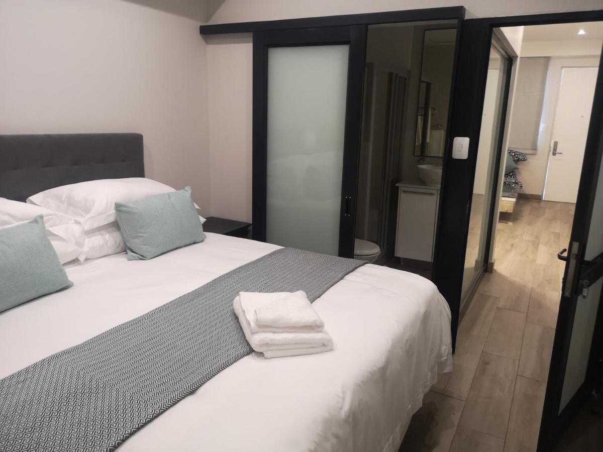 The Regency - Cosy Private Hotel Apartment - Unit 219 Pretoria-Noord Zewnętrze zdjęcie