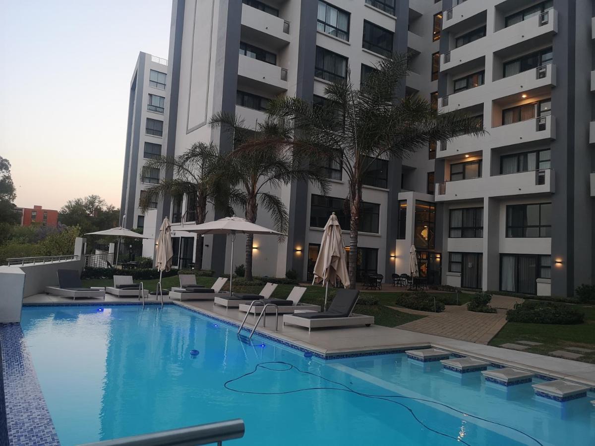 The Regency - Cosy Private Hotel Apartment - Unit 219 Pretoria-Noord Zewnętrze zdjęcie